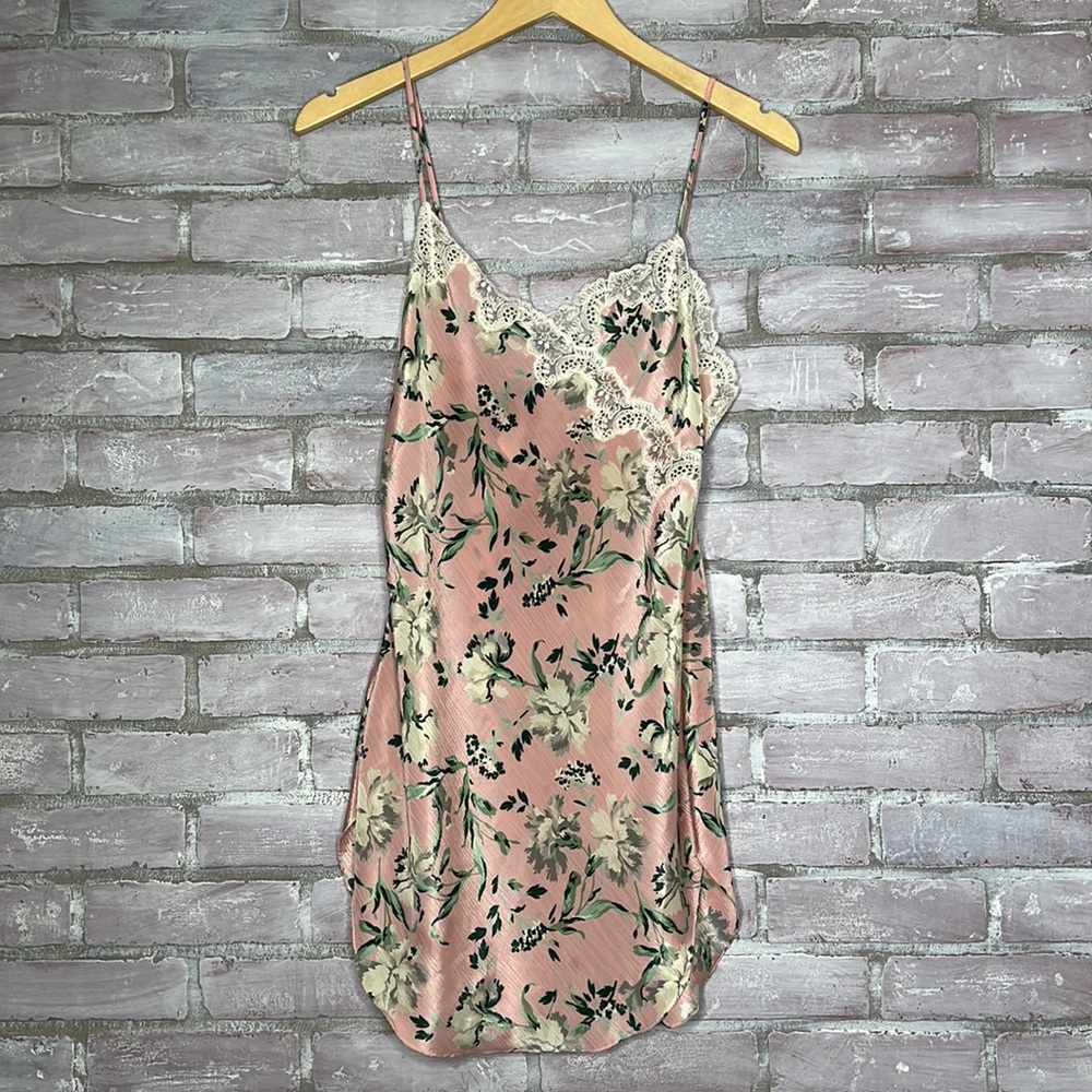Vintage Victoria’s Secret gold tag NWT